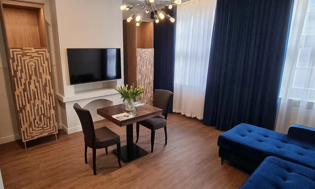 Ratuszova Stary Rynek Old Market Square Premium Apartments & Restaurant Ad 1954 Poznań