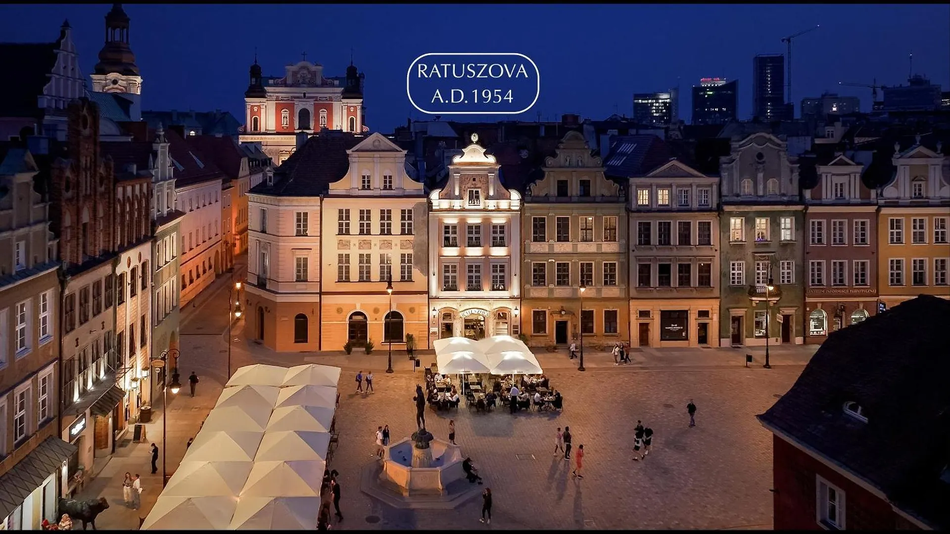Ratuszova Stary Rynek Old Market Square Premium Apartments & Restaurant Ad 1954 Poznań